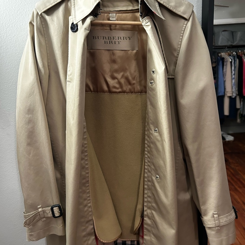 Mid-Length Burberry Brit Trench Coat Size 12 with zippered lining - Picture 9 of 16